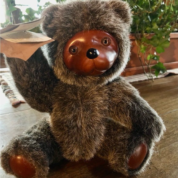 Raikes bear with carved wooden face - Picture 7 of 9